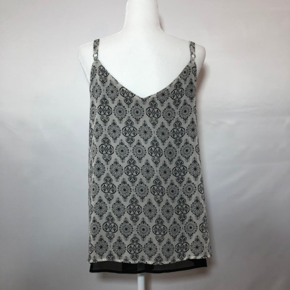 Torrid Double Layer B&W Print Swing Cami Size 3 - image 2